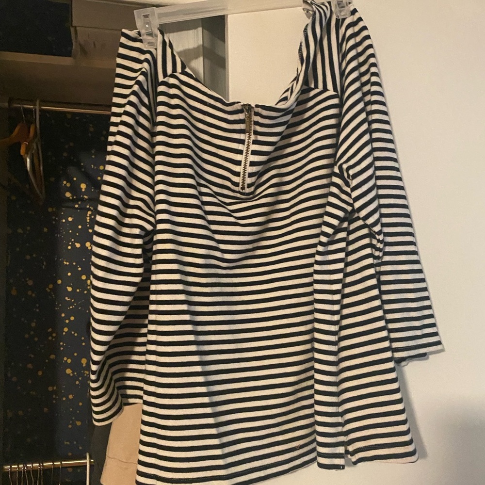 Striped top - Picture 2 of 2